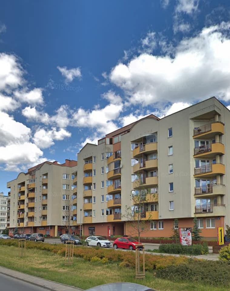 Remont elewacji: Ściana Frontowa - Kołkowanie - Siatkowanie - Wykonanie struktury - Malowanie - Remont balkonów