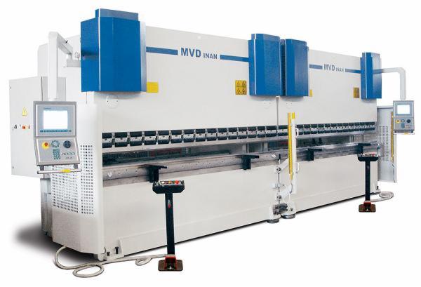 Gięcie prasą krawędziową CNC