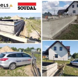 Montaż fundamentów z bloczków betonowych i ich izolacja, widoczny samochód z logo firmy budowlanej Soudal, na tle budynek mieszkalny w trakcie budowy.