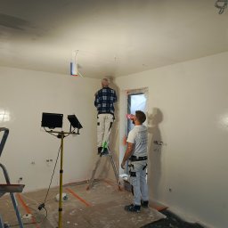 Szpachlowanie natryskowe, elewacje, 