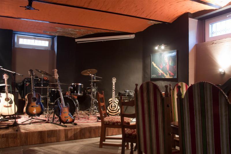 Retro Rock Club - Środa Wlkp