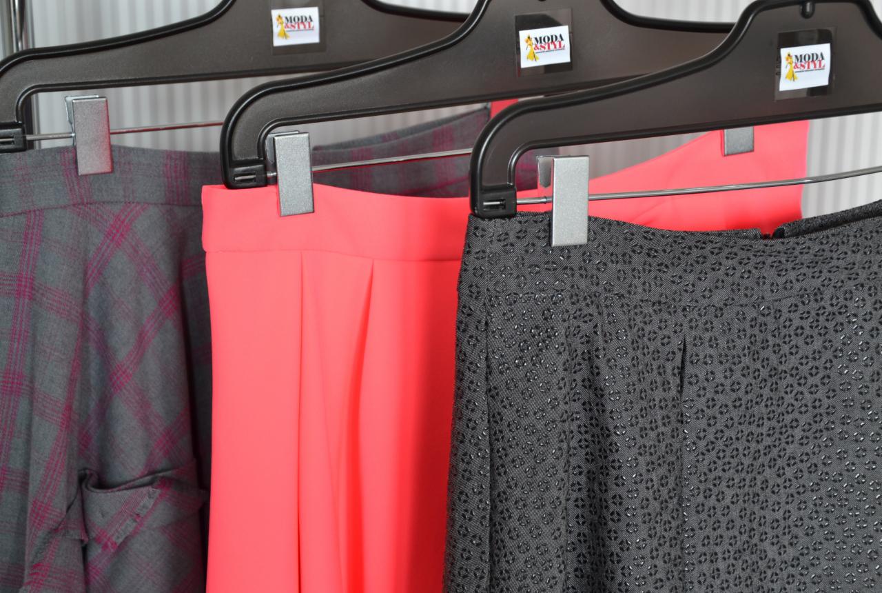 Odzież z tkanin i dzianiny