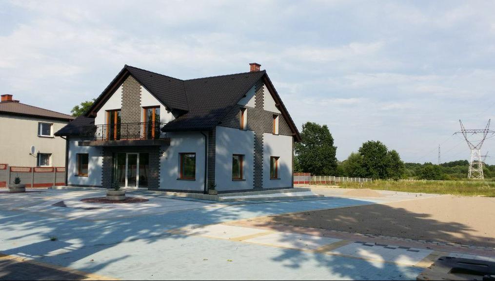 NIERUCHOMOŚĆ MIESZKANIOWO-USŁUGOWA Chełm Śląski, 237 m2