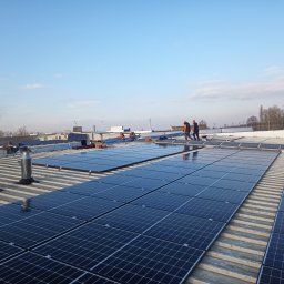 MARCIN OLIWKOWSKI - Realizacja instalacji fotowoltaicznej na dachu hali produkcyjnej