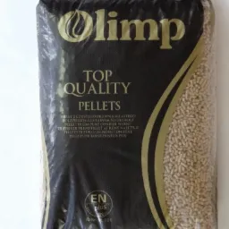 Worek pelletu Olimp o wadze 15 kg, z widocznym logo i informacją o wysokiej jakości, wykonany z czystego drewna iglastego, certyfikowany EN plus.