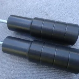 Wykonywanie Różnych Wymiarów Crash Padów do Motoru