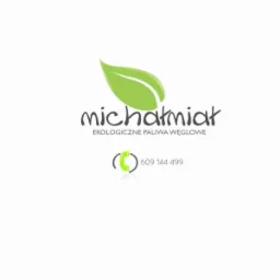 Minimalistyczne logo firmy 'michatmiat' z zielonym listkiem i napisem 'ekologiczne paliwa węglowe' oraz numerem telefonu. Prostota i ekologiczny akcent.