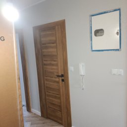 Układanie paneli Blachownia 4