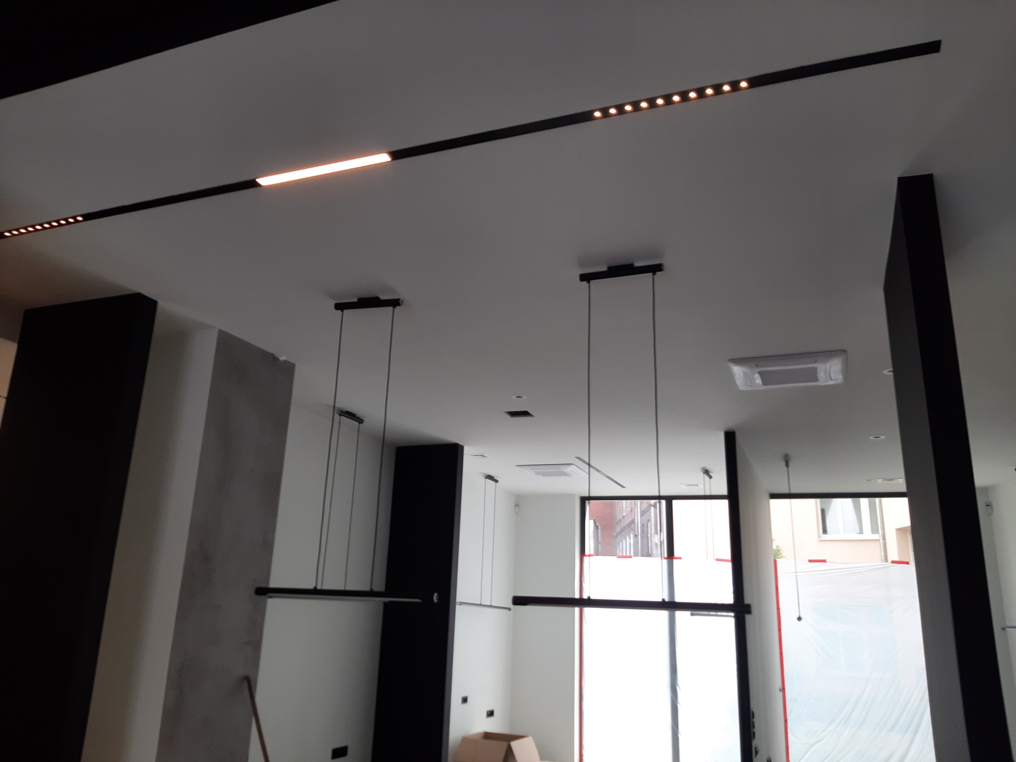 Oświetlenie biura Kancelarii-Oprawy Aquaform Mixline