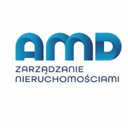 Logo firmy AMD, niebieskie litery z gradientem, napis 'Zarządzanie Nieruchomościami' poniżej.