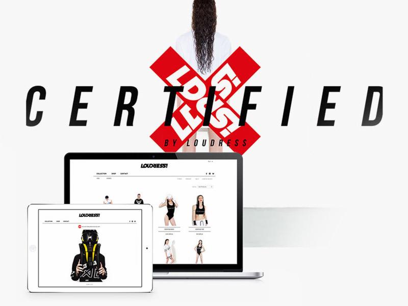 Laptop i tablet wyświetlają stronę internetową Loudress.com, z napisem 'CERTIFIED BY LOUDRESS' i znakiem X w tle.