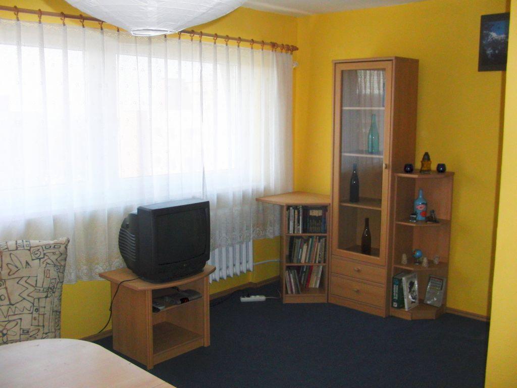 Apartament 'Żółty' Zabrze - wynajem na 20 dni - 1680.00zł