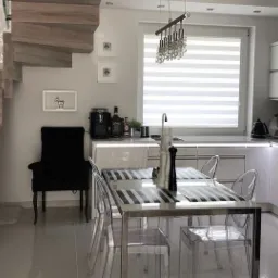 roleta dzień/noc - obudowa i prowadnice wykonane z aluminium