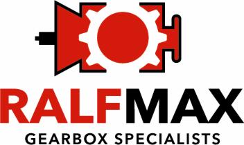 Logo firmy RALFMAX Gearbox Specialists z symbolem przekładni zębatej w kolorze czerwono-białym nad nazwą firmy.