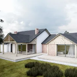 Wizualizacja domu jednorodzinnego z dachem dwuspadowym, elewacją z białego tynku i cegły, drewnianymi elementami wykończeniowymi oraz dużymi przeszkleniami, otoczonego zielenią i drewnianym tarasem.