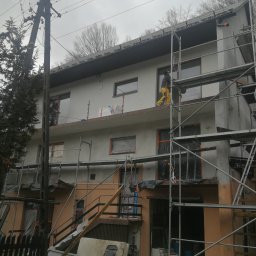 Grupa Budowlana - Staranna Fasada Domu Sucha Beskidzka