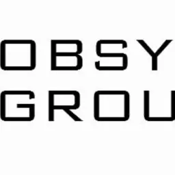 Logo firmy Obsidian Group przedstawiające fasetowany, szary kamień przypominający diament obok nazwy firmy w czcionce technicznej.