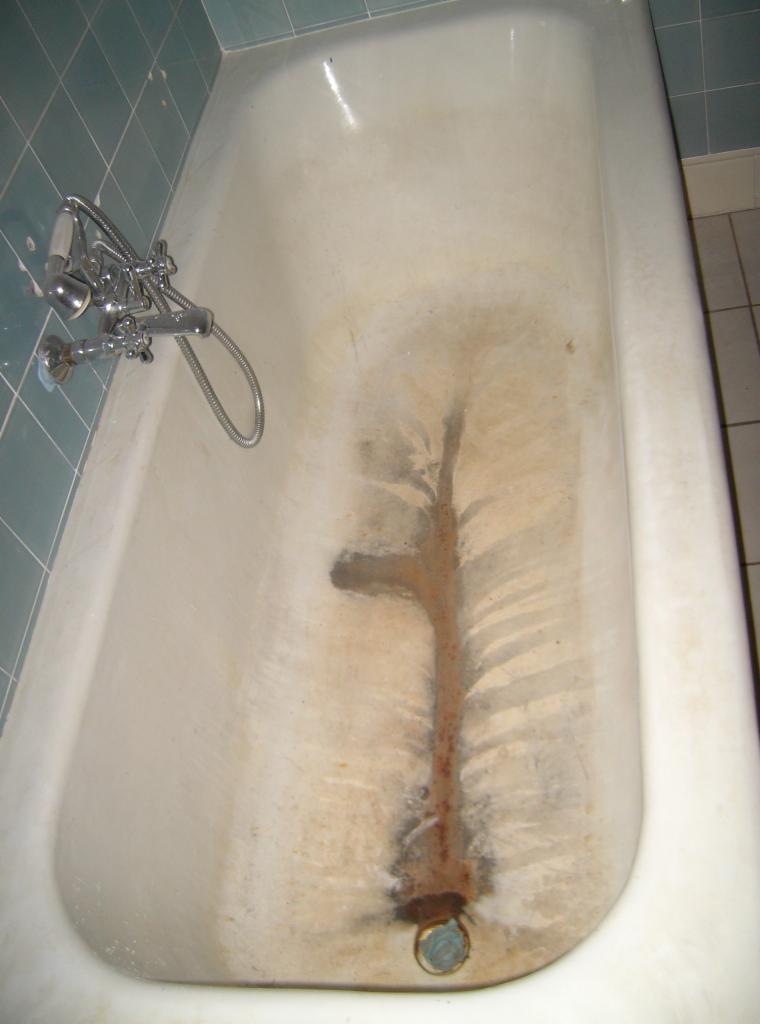 Renowacja wanny żeliwnej zabudowanej zdj.2