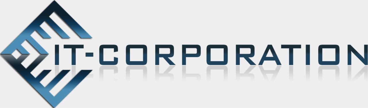 Logo firmy IT-Corporation z niebieskim, geometrycznym symbolem po lewej i nazwą firmy z efektem lustrzanego odbicia na jasnoszarym tle.