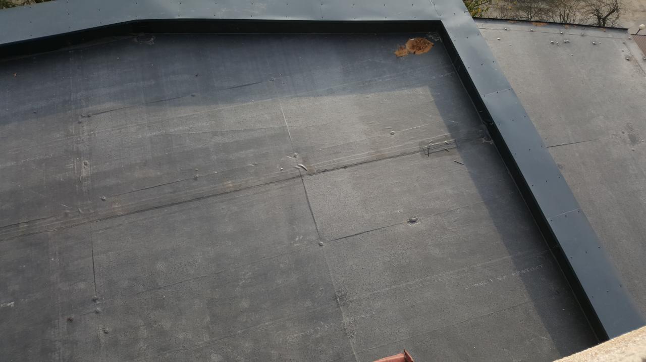 EPDM Klejony do podłoża plus docieplony