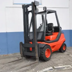 Wózek widłowy Linde H30T, 3000 kg, rok 2000, LPG