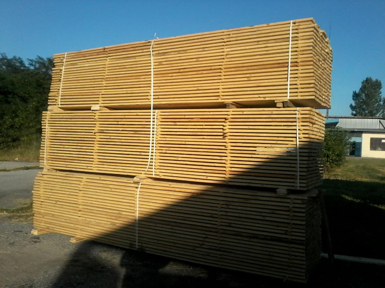 Deska sosnowa obrzynana