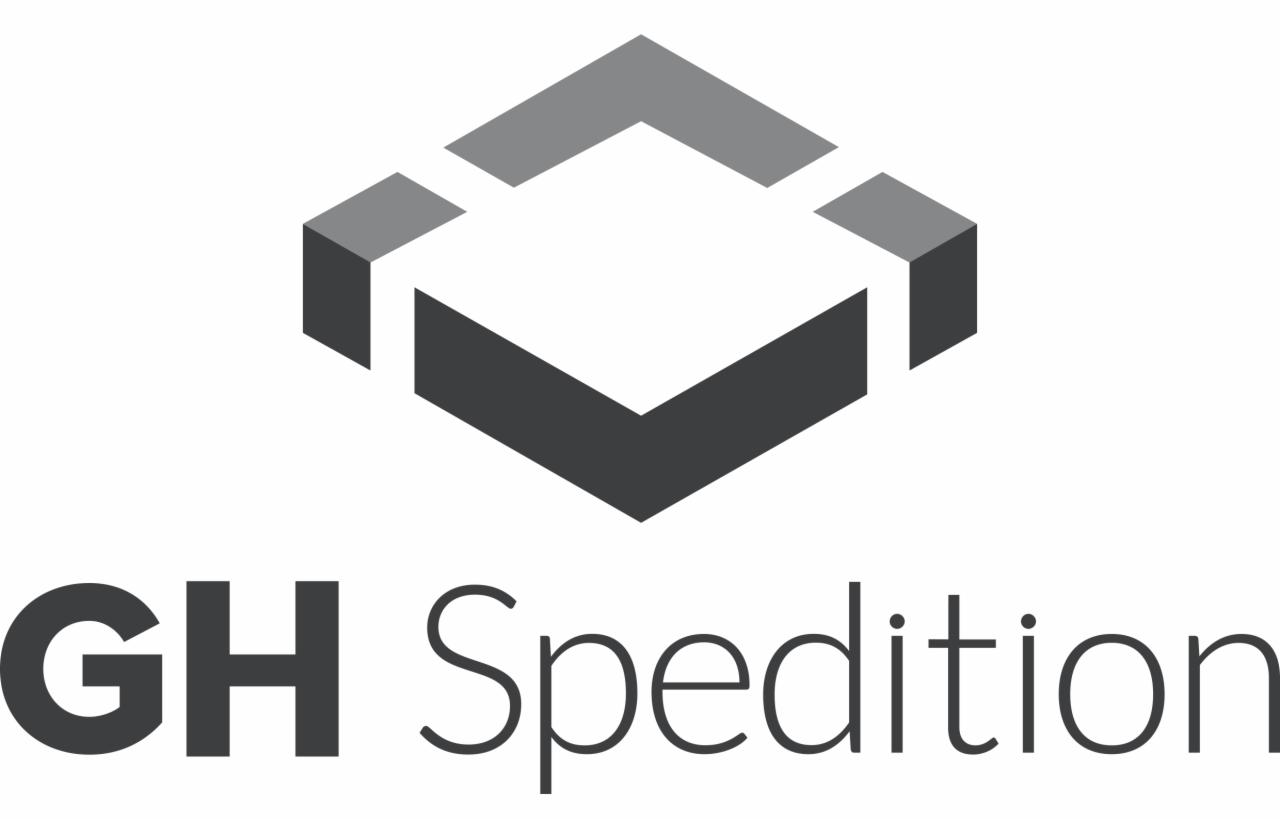 Logo GH Spedition: szary, geometryczny symbol sześcianu z nazwą firmy, minimalistyczny design, czyste tło, wyraźna typografia.