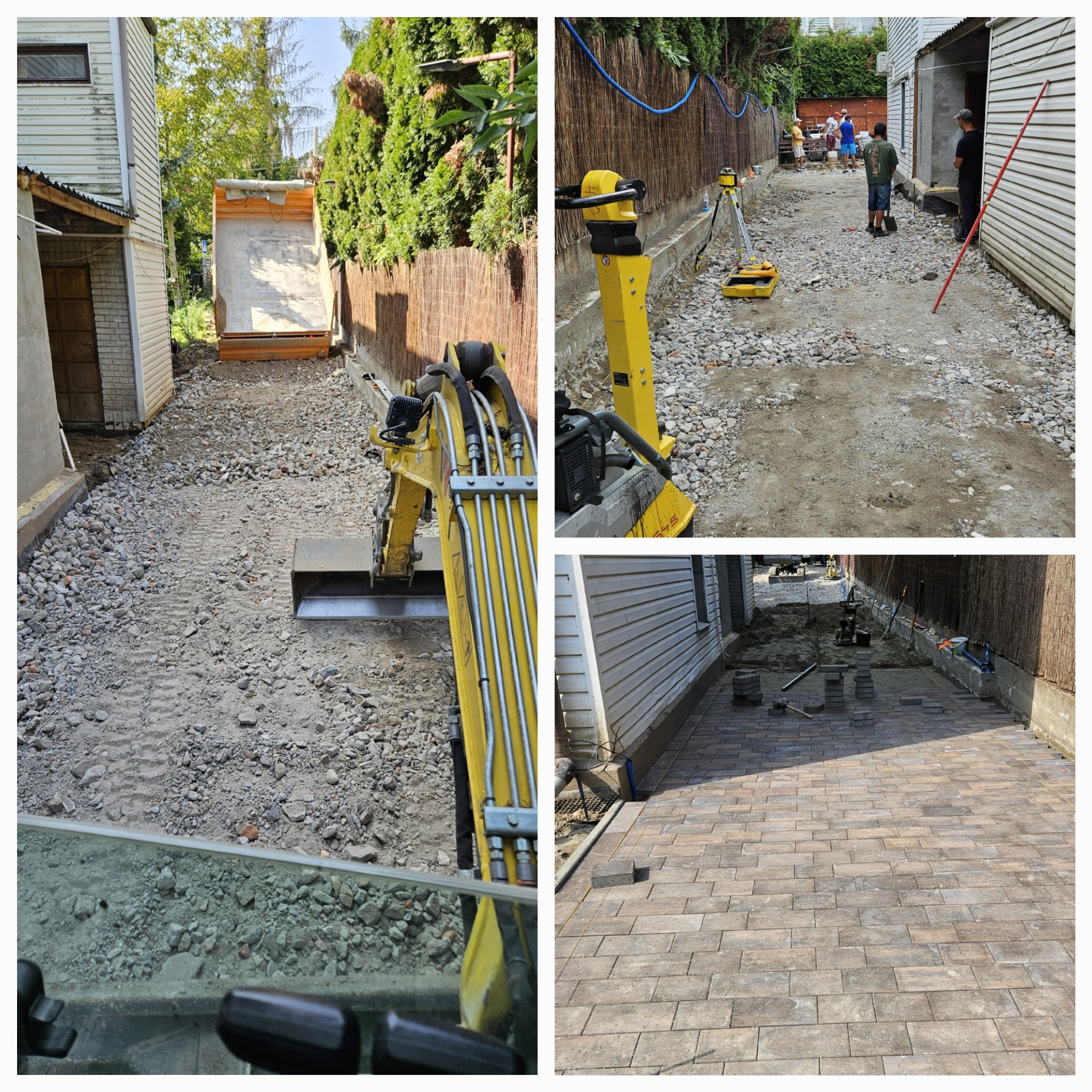 Szeroki kadr z budowy ścieżki: minikoparka przygotowuje podłoże z gruzu, w tle ubijarka wibracyjna i układana kostka brukowa, widoczne budynki mieszkalne i ogrodzenie z trzciny.