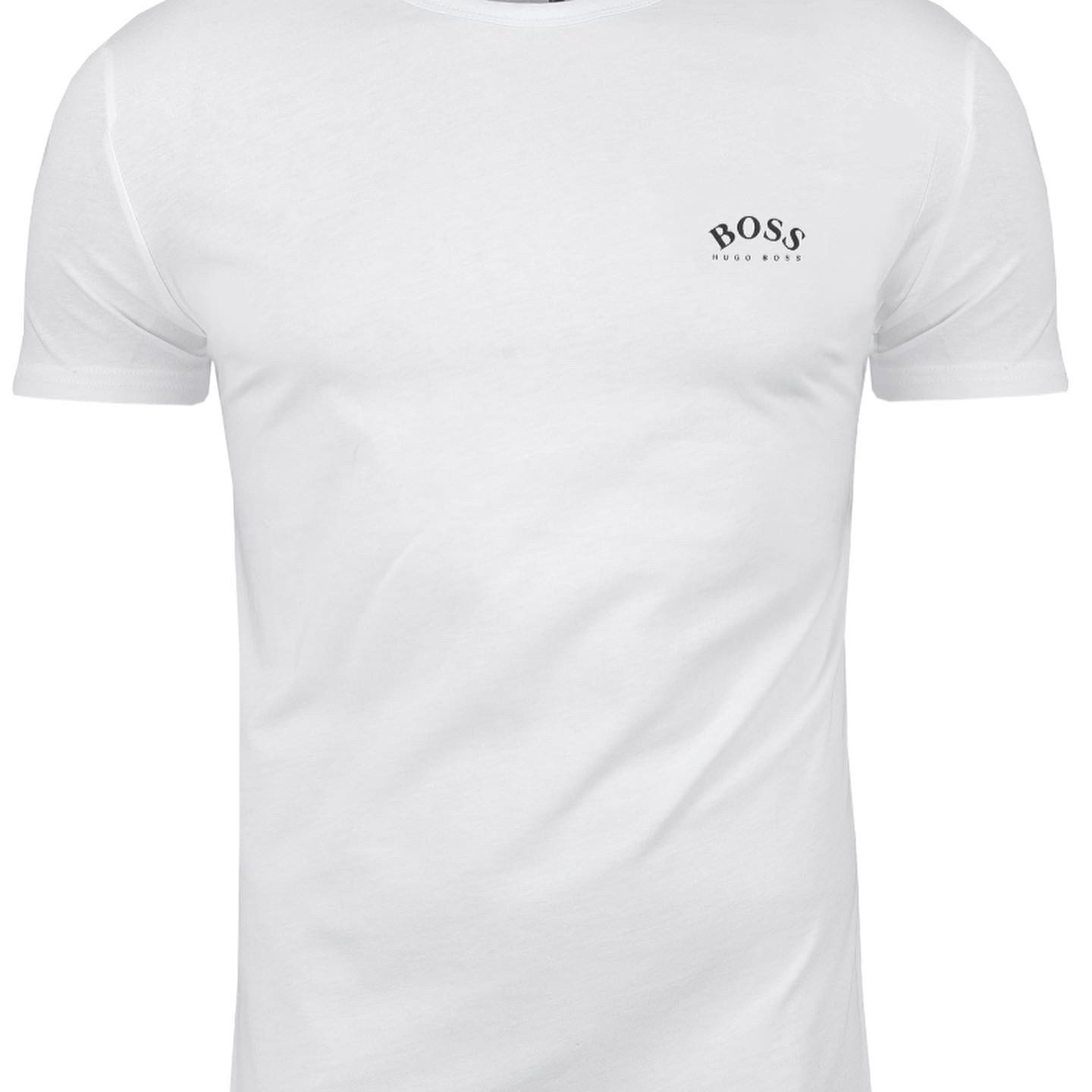Biały T-shirt marki Hugo Boss z widocznym logo na piersi, sfotografowany na jednolitym białym tle.