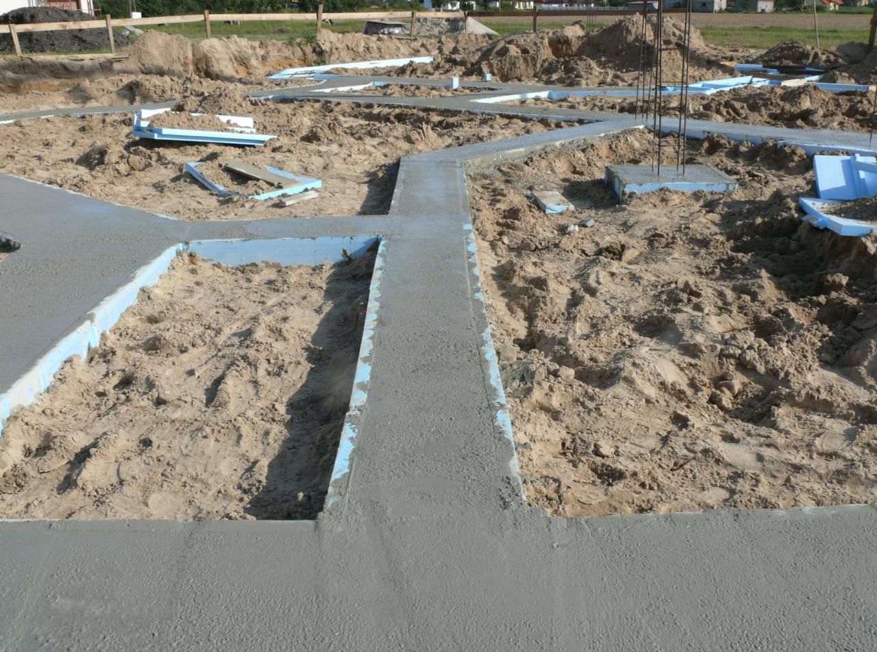 zalany fundament w szalunku XPS