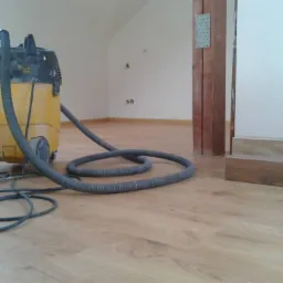 Cyklinowanie, lakierowanie, olejowanie, konserwacja podłóg drewnianych