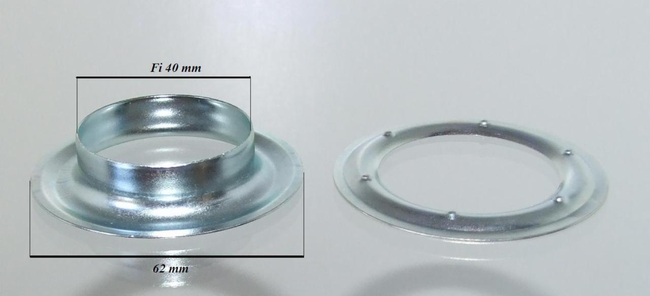 Dwie metalowe oczka FI 40mm, prezentacja produktu firmy z Tymbarku, widok z bliska na jasnym tle.