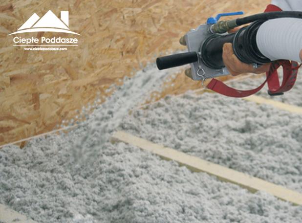 Wdmuchiwanie izolacji, wdmuchiwanie wełny.