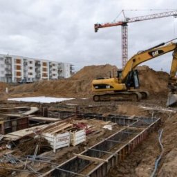 przygotowywanie terenow pod budowe osiedla wykopy ruwnanie terenow