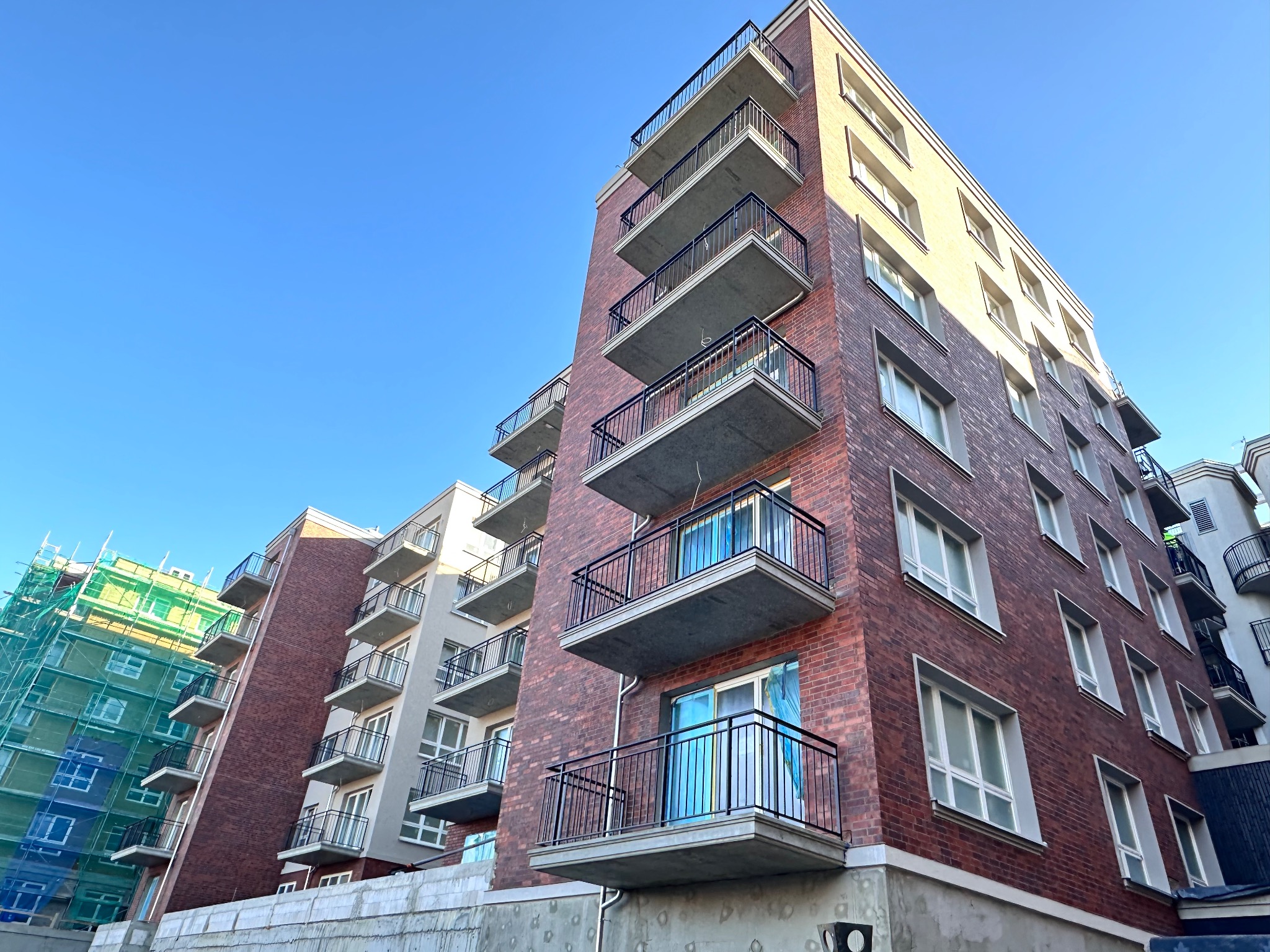 Przebudowa z rozbudową i zmianą sposobu użytkowania - kierownik budowy