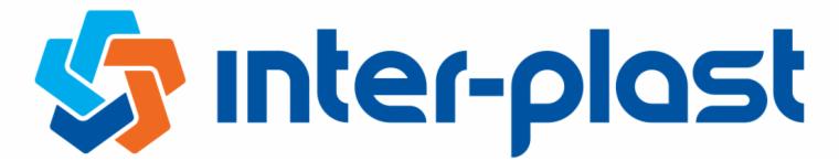 Logo firmy Inter-plast: niebieski napis i abstrakcyjny, kolorowy symbol z połączonych elementów w odcieniach niebieskiego i pomarańczowego na białym tle.