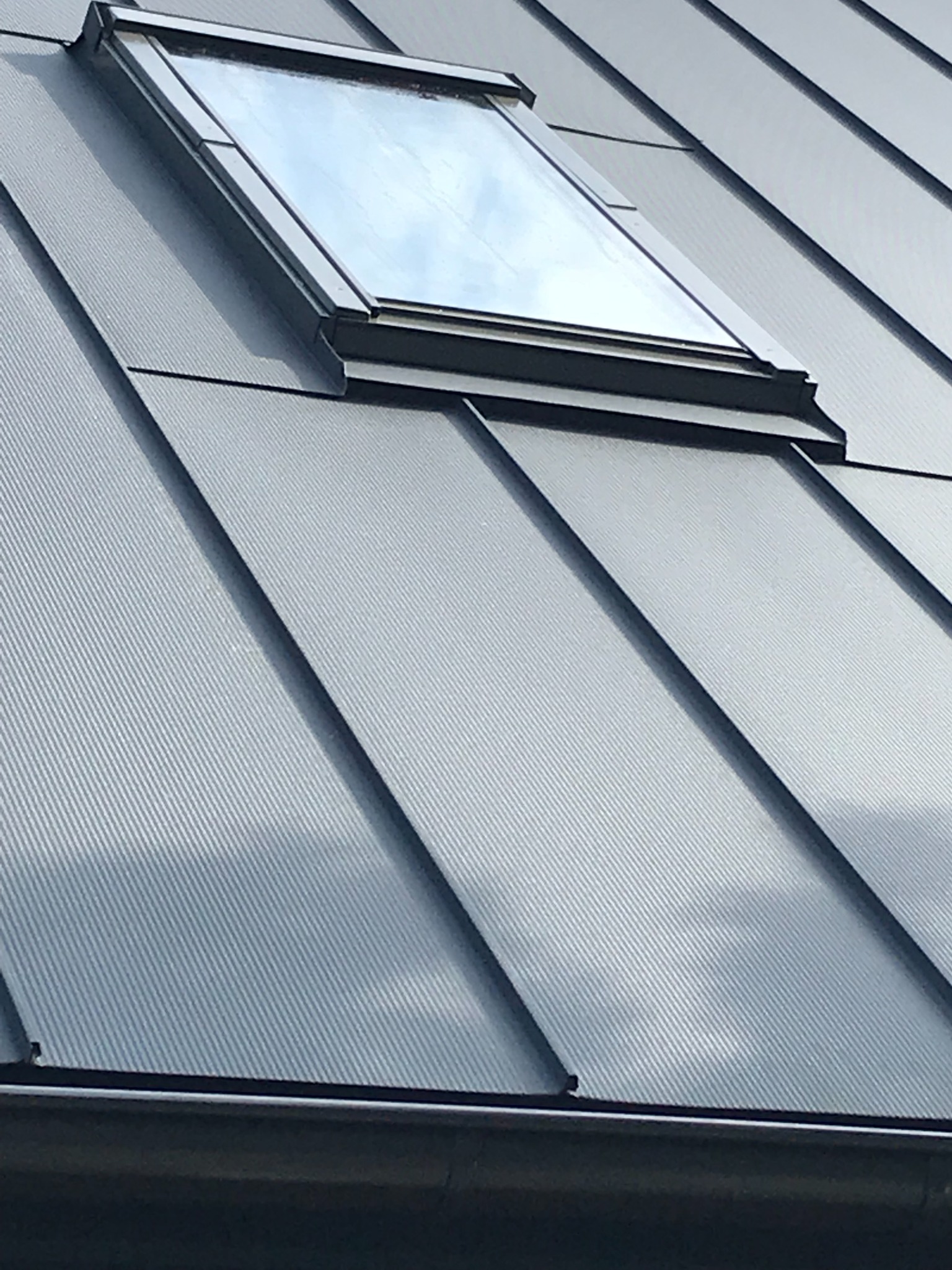 Obróbka okna panel na rąbek