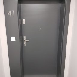 Drzwi zewnętrzne Poznań 8