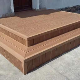 Taras z deski kompozytowej Ukta