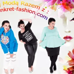 Cztery kobiety w różnych stylizacjach odzieżowych na białym tle z kolorowymi elementami graficznymi, prezentacja kolekcji plus size z hasłem 'Baw Się Modą Razem' i adresem strony internetowej.