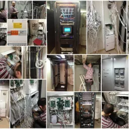 Mozaika zdjęć z prac elektrycznych: szafy serwerowe, instalacje elektryczne w budynkach, kable, skrzynki rozdzielcze, elektryk podczas pracy na drabinie.