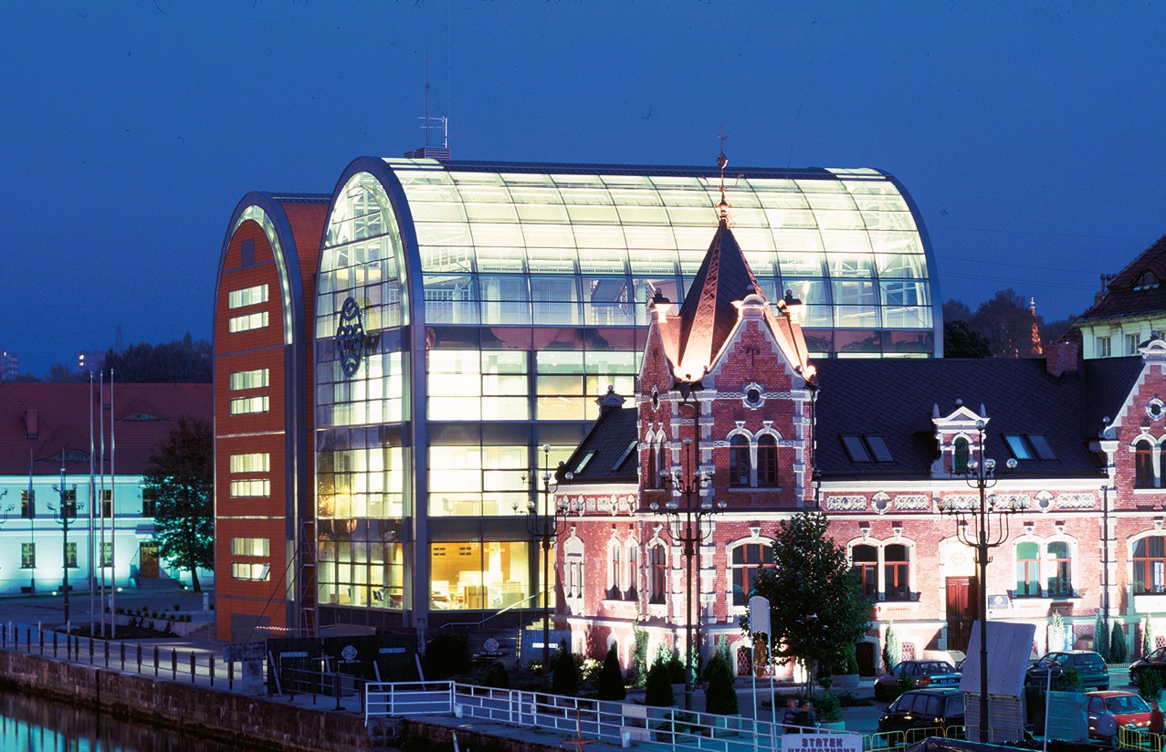 Sesja zdjęciowa zrealizowanych obiektów architektonicznych z wykorzystaniem produktów firmy Saint-Gobain.