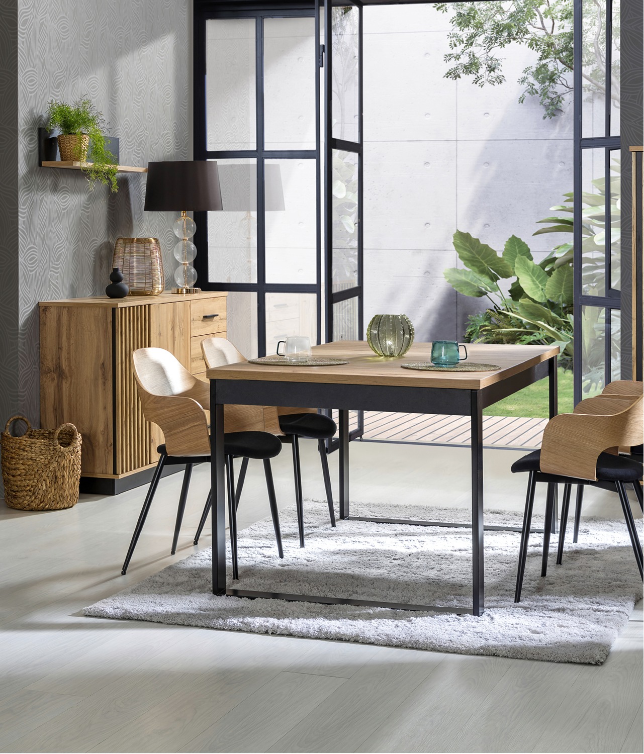 Sesja fotograficzna do katalogów dla producenta mebli Dolmar.