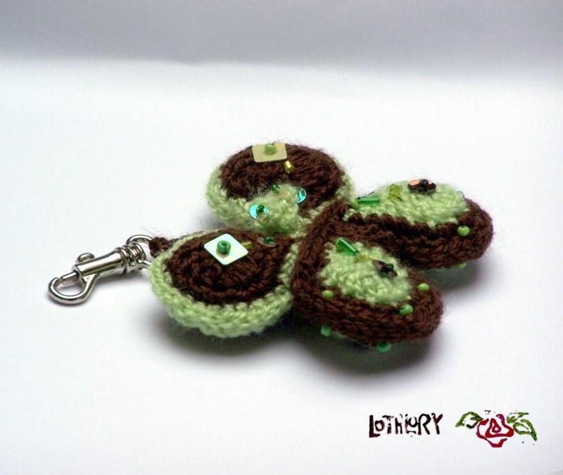 brelok szydełkowy motyl