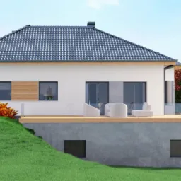 Wizualizacja domu jednorodzinnego z tarasem, białymi ścianami i elementami drewnianymi, widok z boku na tle zielonego trawnika i drzew