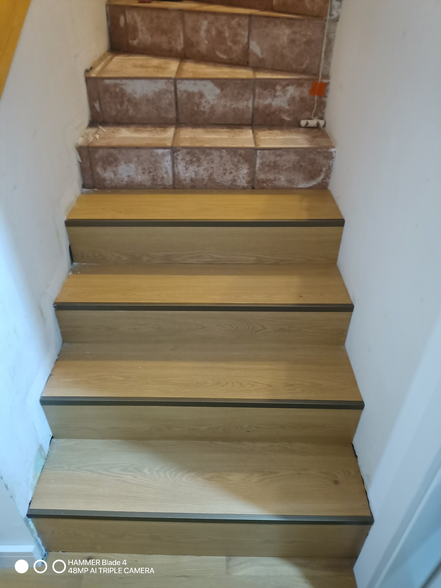 Obudowa starych schodów