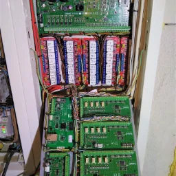 Sterowanie automatyką domu jednorodzinnego.