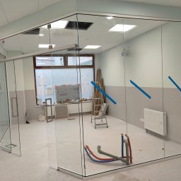 ścianki aluminiowo-szklane