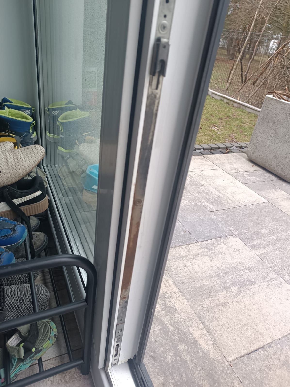 Wymiana okuć i uszczelek w drzwiach balkonowych