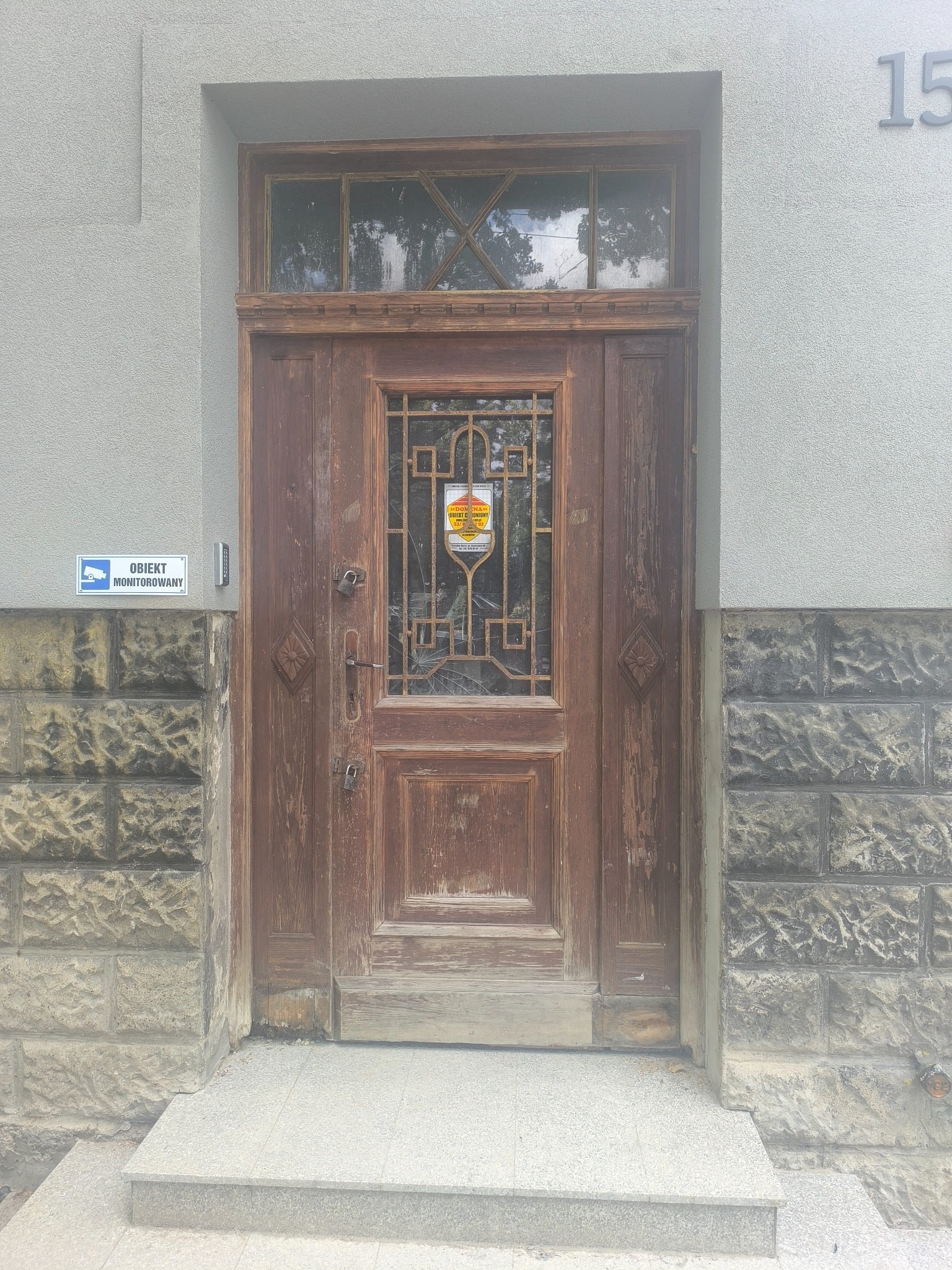 Renowacja drzwi zabytkowych